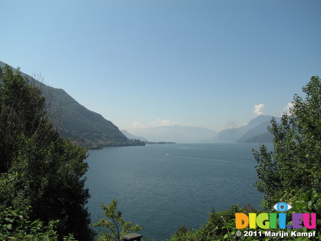 SX18943 View over Lake Como